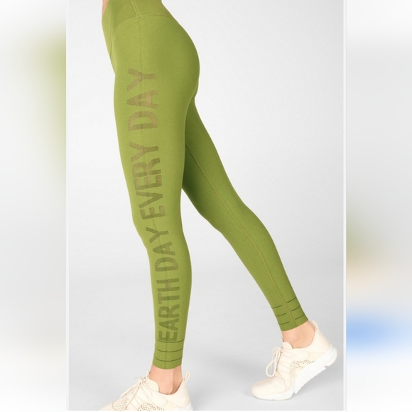 Fabletics Pants - NWOT High-Waisted SculptKnit® Earth Legging Size Large
